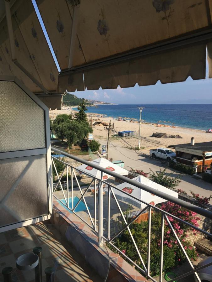 Irini Boutique Rooms!!! Himarë Exterior foto