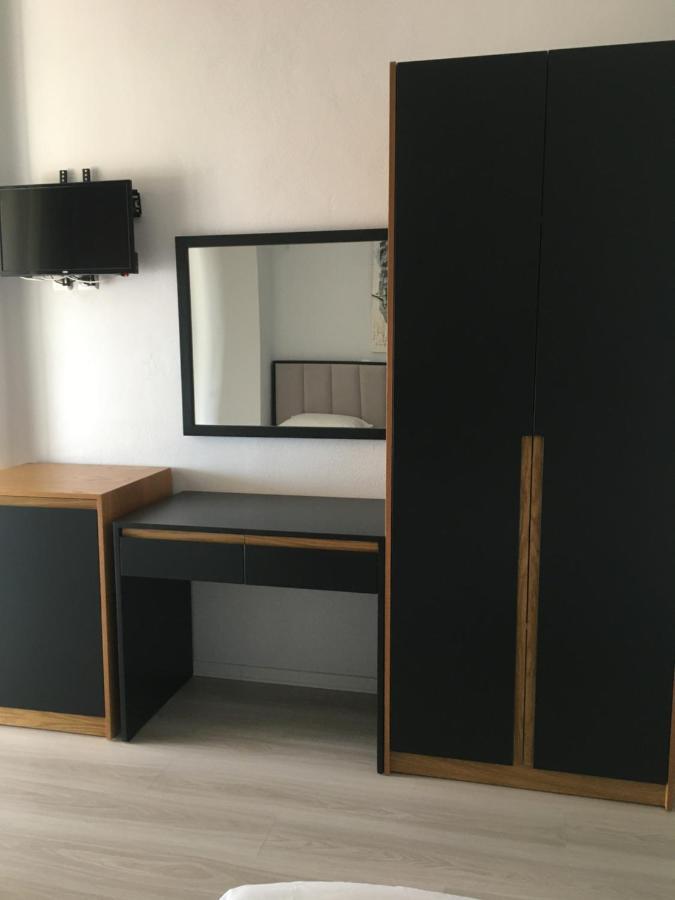 Irini Boutique Rooms!!! Himarë Exterior foto